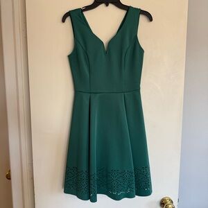 Alya Emerald Green Sleeveless Mini Dress